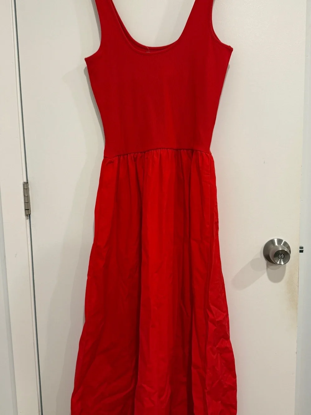GAP Red Scoop Neck Sleeveless Maxi Dress - Picture 4 of 8